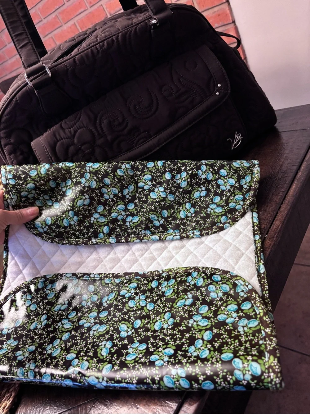 VERA BRADLEY Bowler Weekener Bag Tote😍